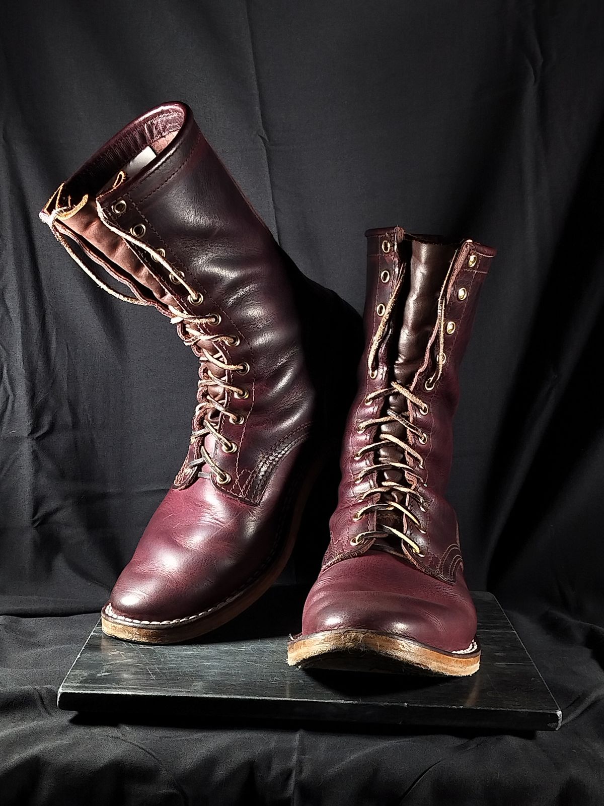 Photo by a1moyer on February 18, 2025 of the Nicks Nicks / X Parkhurst V3 in Horween Color 8 Cypress.