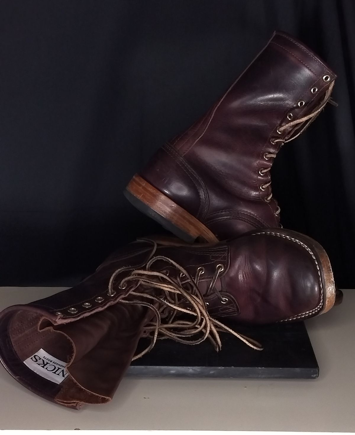 Photo by a1moyer on September 29, 2025 of the Nicks Nicks / X Parkhurst V3 in Horween Color 8 Cypress.