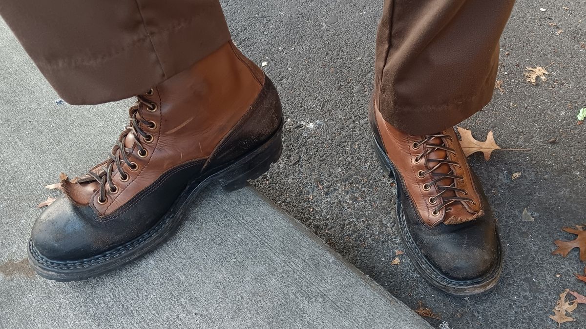 Photo by a1moyer on October 27, 2023 of the White's x Division Road LTT Logger 375 in Horween Black Waxed Flesh & Horween Natural Chromexcel.