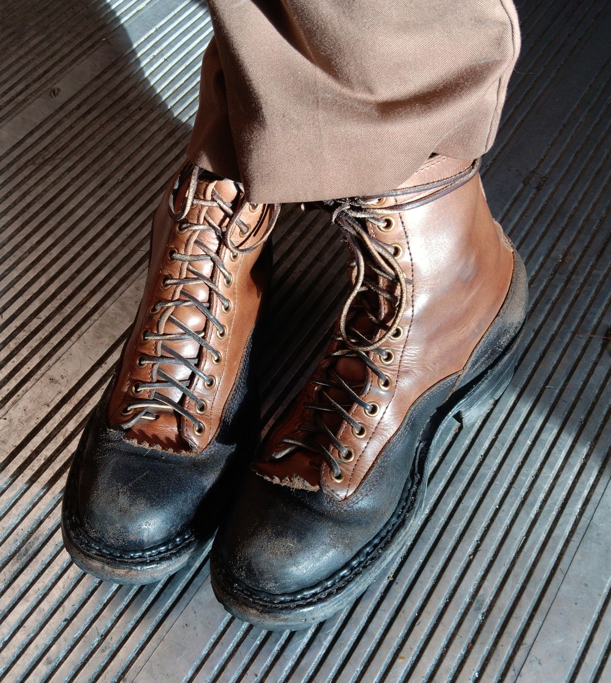 Photo by a1moyer on November 7, 2023 of the White's x Division Road LTT Logger 375 in Horween Black Waxed Flesh & Horween Natural Chromexcel.
