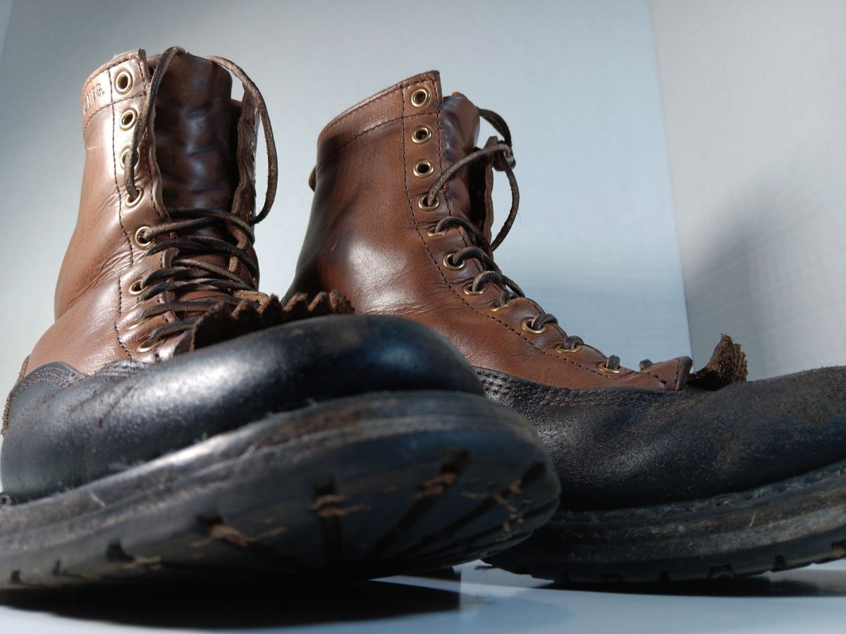 Photo by a1moyer on November 13, 2023 of the White's x Division Road LTT Logger 375 in Horween Black Waxed Flesh & Horween Natural Chromexcel.