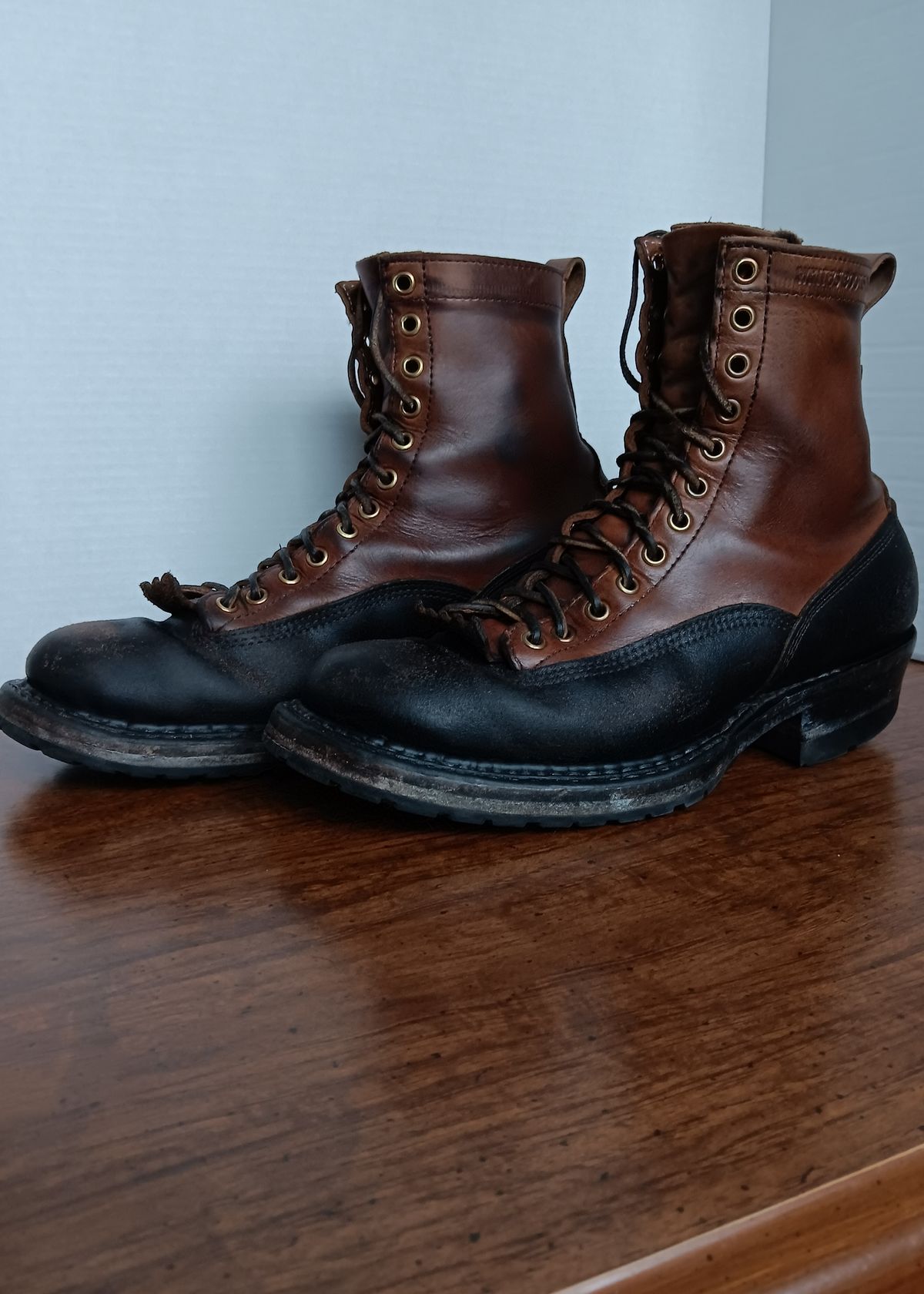 Photo by a1moyer on January 8, 2024 of the White's x Division Road LTT Logger 375 in Horween Black Waxed Flesh & Horween Natural Chromexcel.