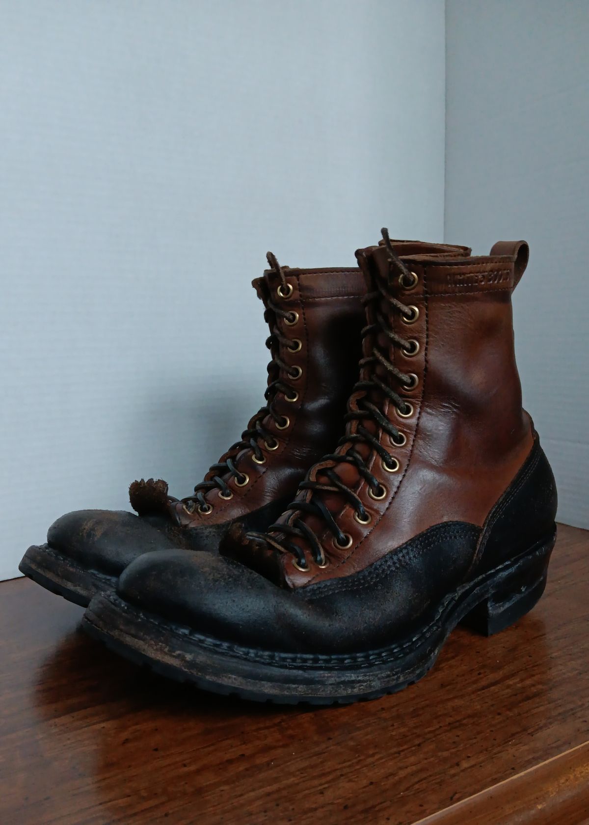 Photo by a1moyer on January 28, 2024 of the White's x Division Road LTT Logger 375 in Horween Black Waxed Flesh & Horween Natural Chromexcel.