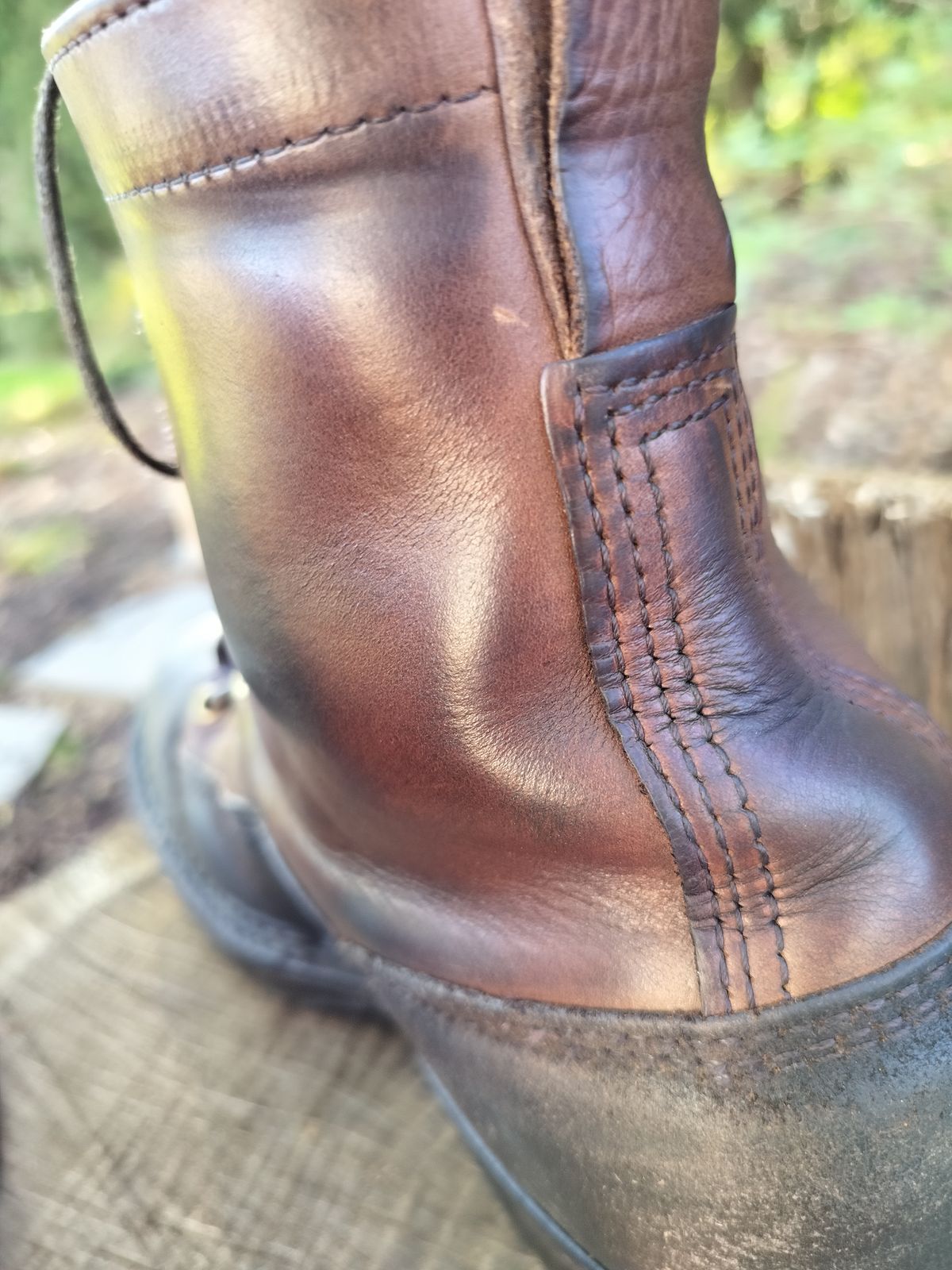 Photo by a1moyer on April 1, 2024 of the White's x Division Road LTT Logger 375 in Horween Black Waxed Flesh & Horween Natural Chromexcel.