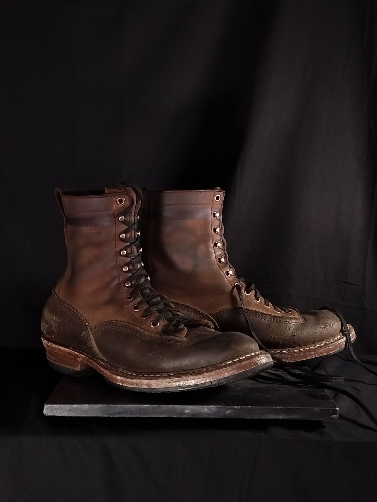 Photo by a1moyer on September 1, 2025 of the White's 375 LTT Construction Boot in Seidel Distressed Smooth & Horween Olive Waxed Flesh.