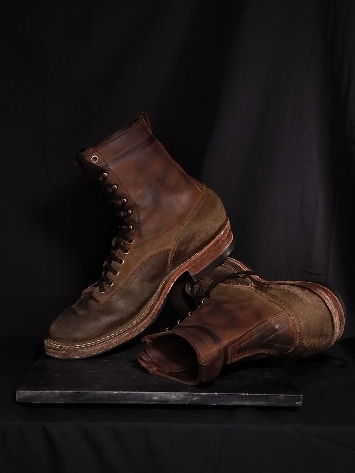 Photo by a1moyer on September 1, 2025 of the White's 375 LTT Construction Boot in Seidel Distressed Smooth & Horween Olive Waxed Flesh.
