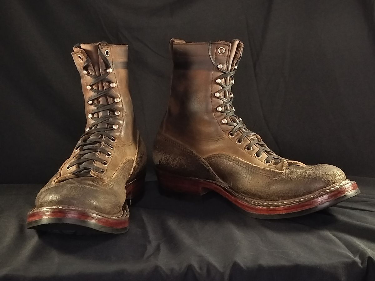 Photo by a1moyer on February 17, 2026 of the White's 375 LTT Construction Boot in Seidel Distressed Smooth & Horween Olive Waxed Flesh.