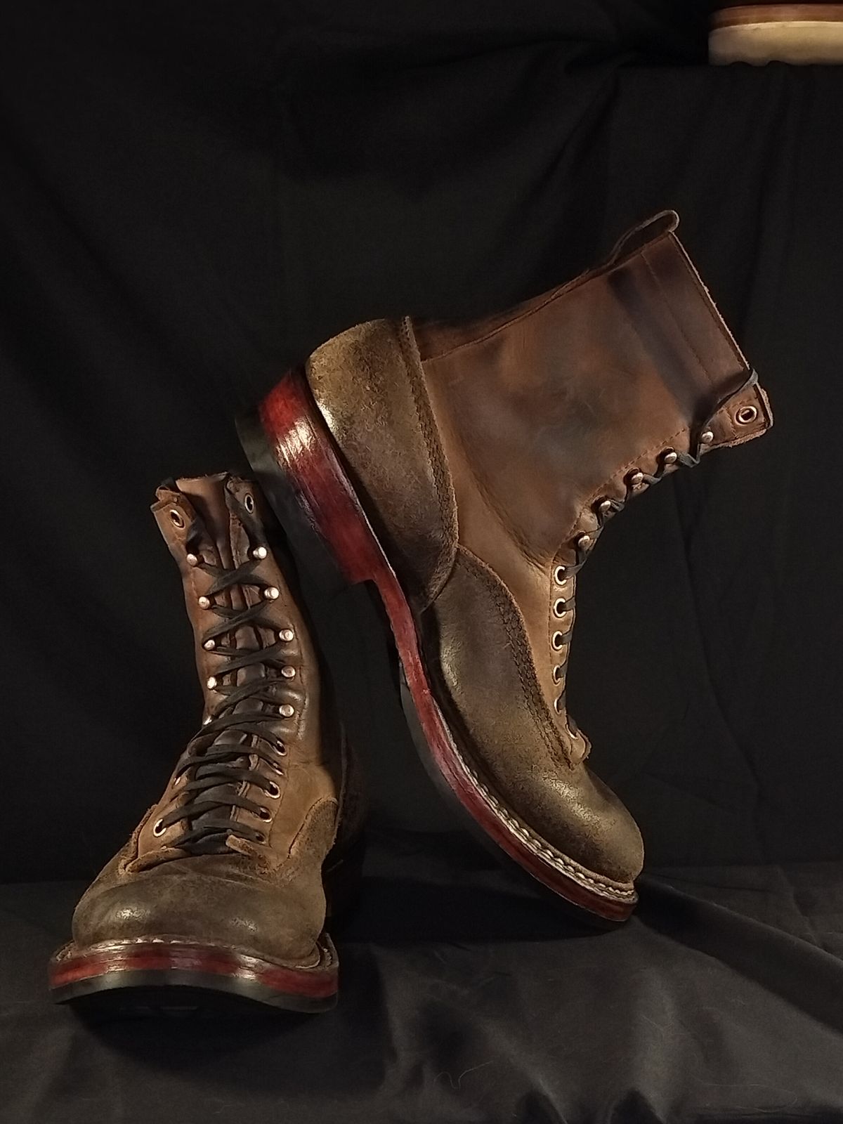 Photo by a1moyer on February 17, 2026 of the White's 375 LTT Construction Boot in Seidel Distressed Smooth & Horween Olive Waxed Flesh.