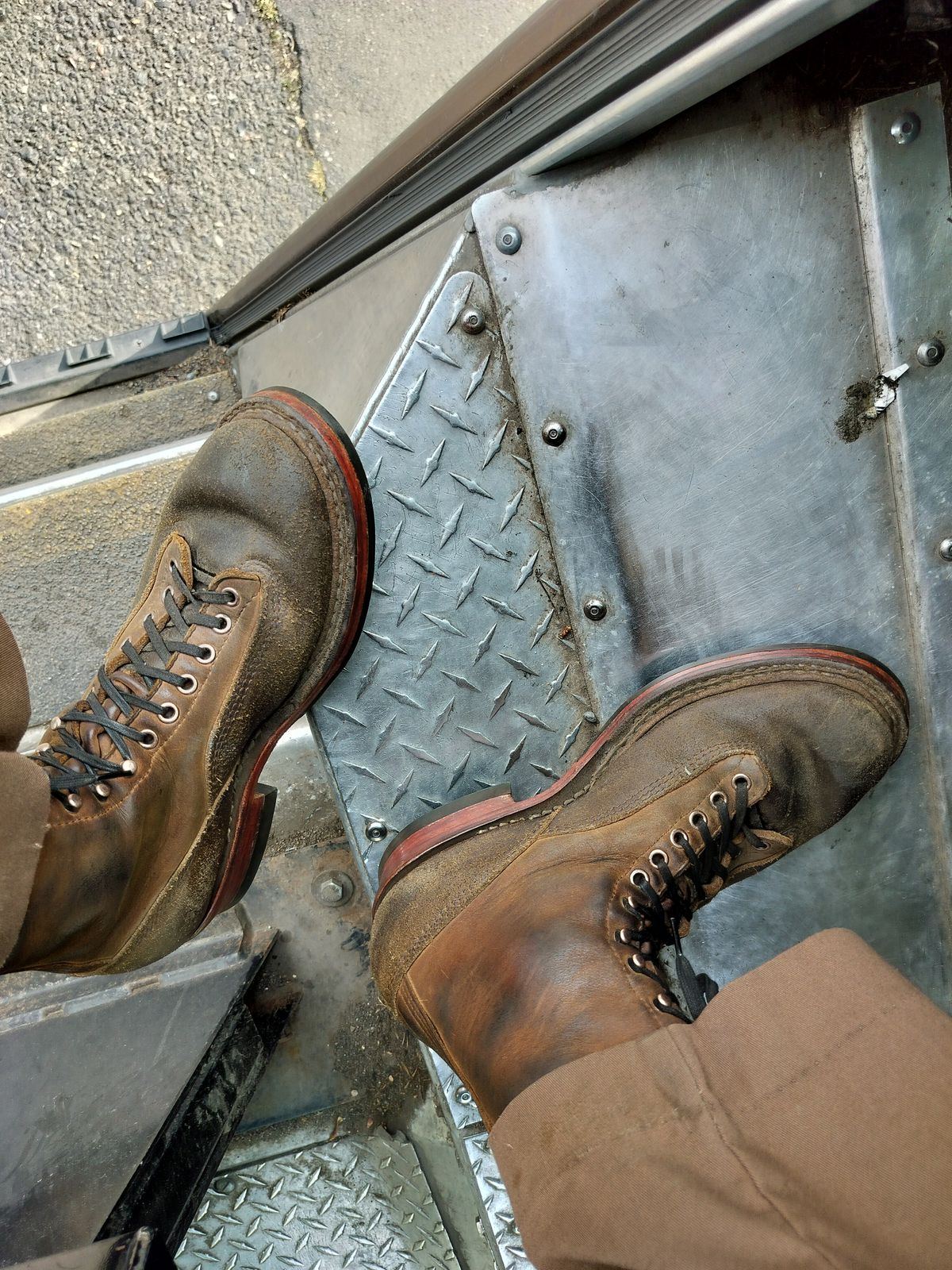 Photo by a1moyer on May 3, 2026 of the White's 375 LTT Construction Boot in Seidel Distressed Smooth & Horween Olive Waxed Flesh.