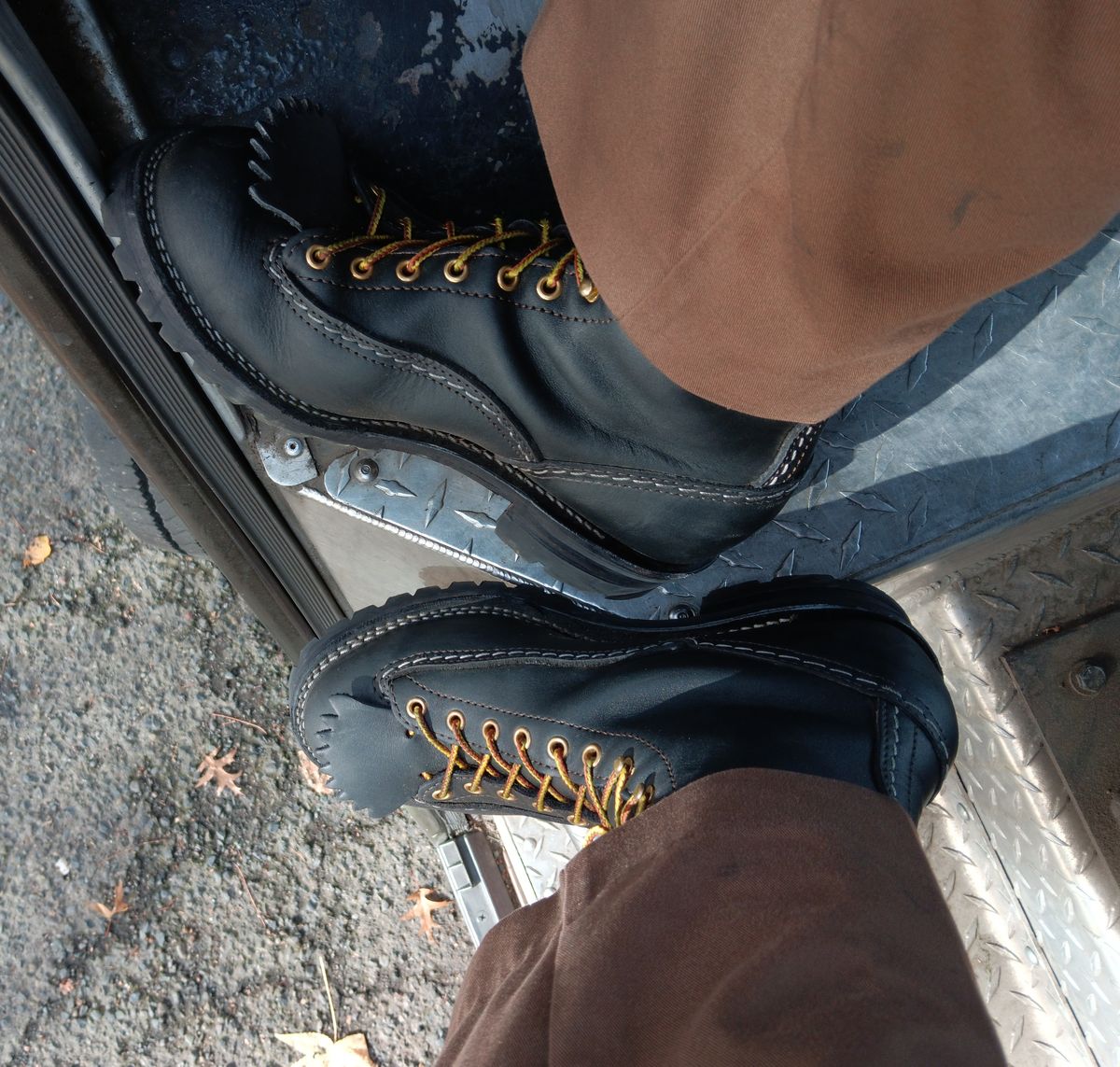 Photo by a1moyer on November 3, 2023 of the Wesco Jobmaster in Seidel Black Domain.