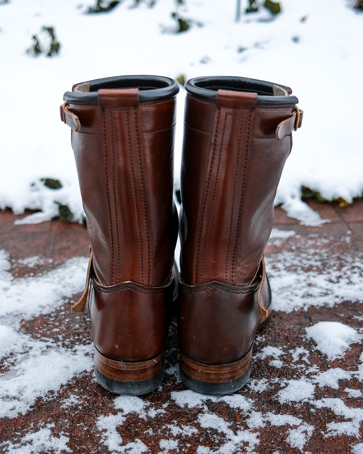 Photo by rawtofaded on December 2, 2025 of the Kreosote PaRLOR SkAR in Wickett & Craig Russet Harness with Kustom Color Treatment.