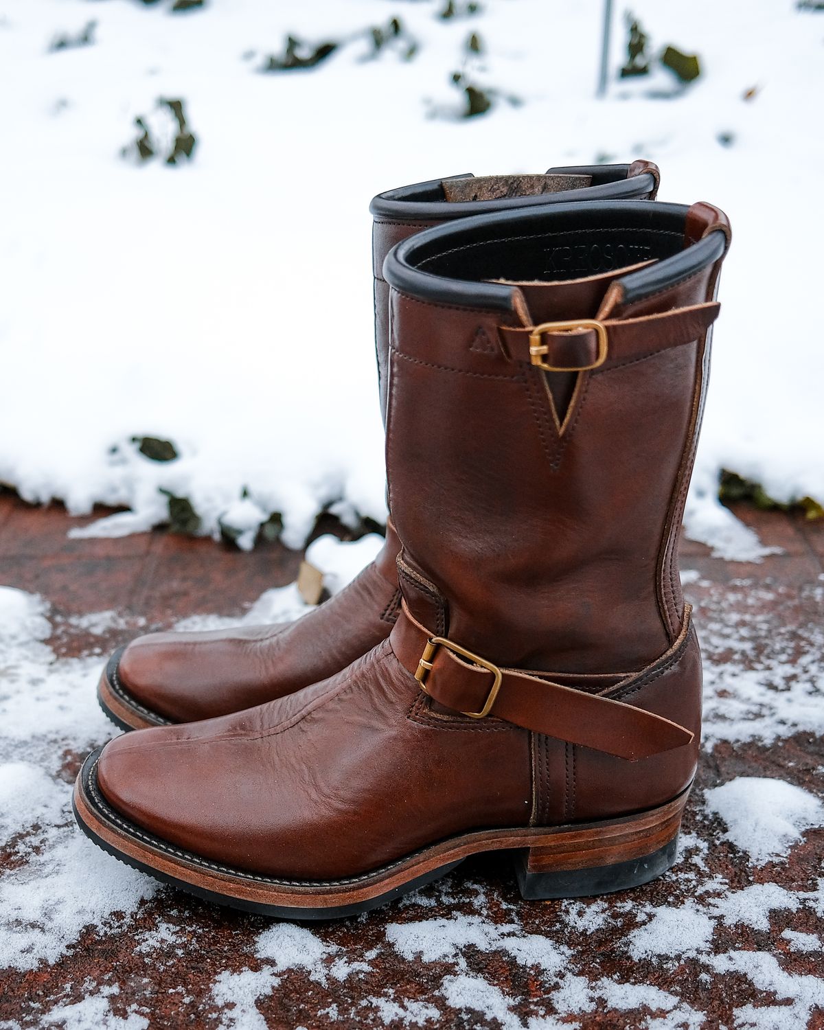 Photo by rawtofaded on December 2, 2025 of the Kreosote PaRLOR SkAR in Wickett & Craig Russet Harness with Kustom Color Treatment.