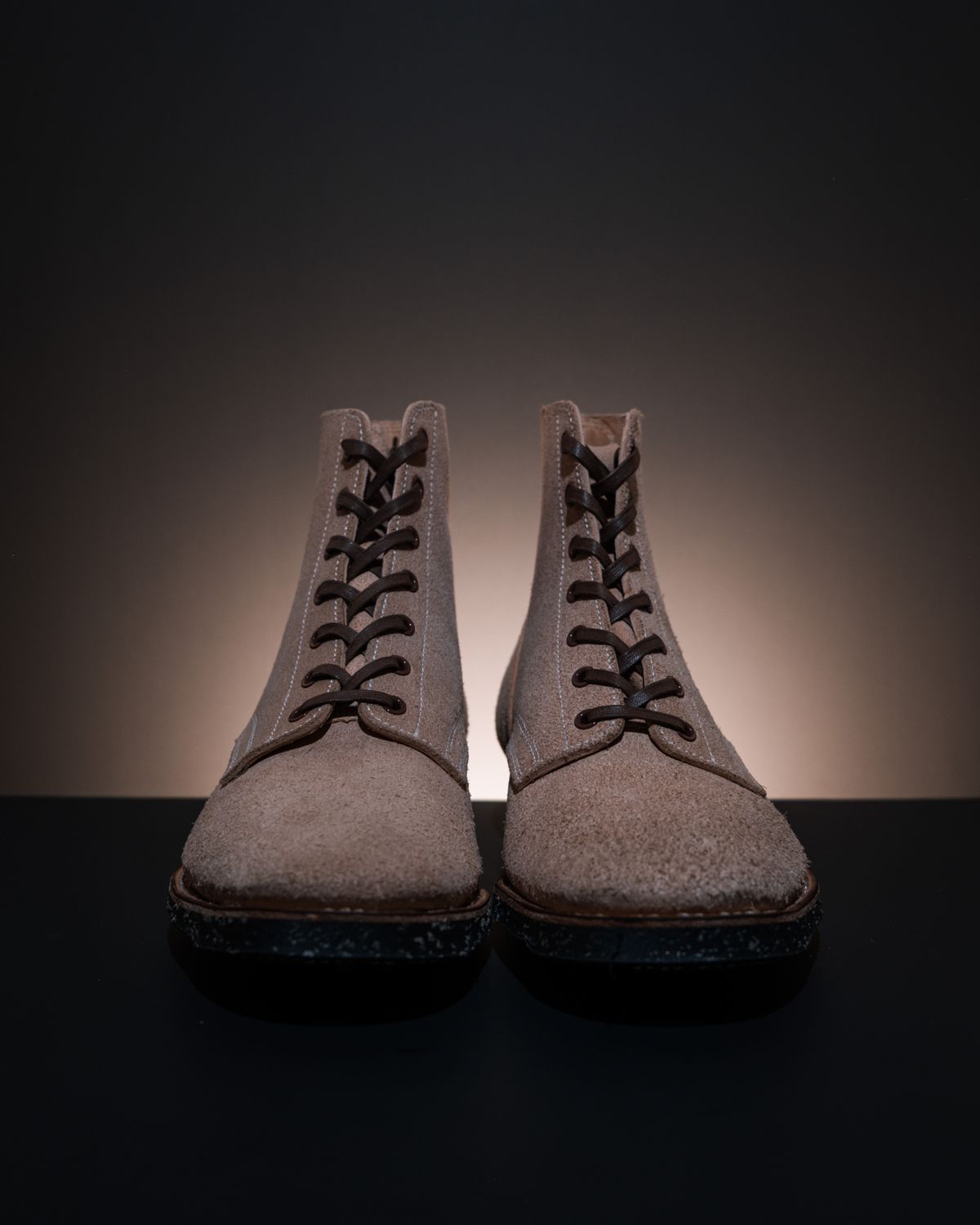 Photo by rawtofaded on October 4, 2022 of the Clinch Yeager Boots in Wickett & Craig Natural Latigo Roughout.