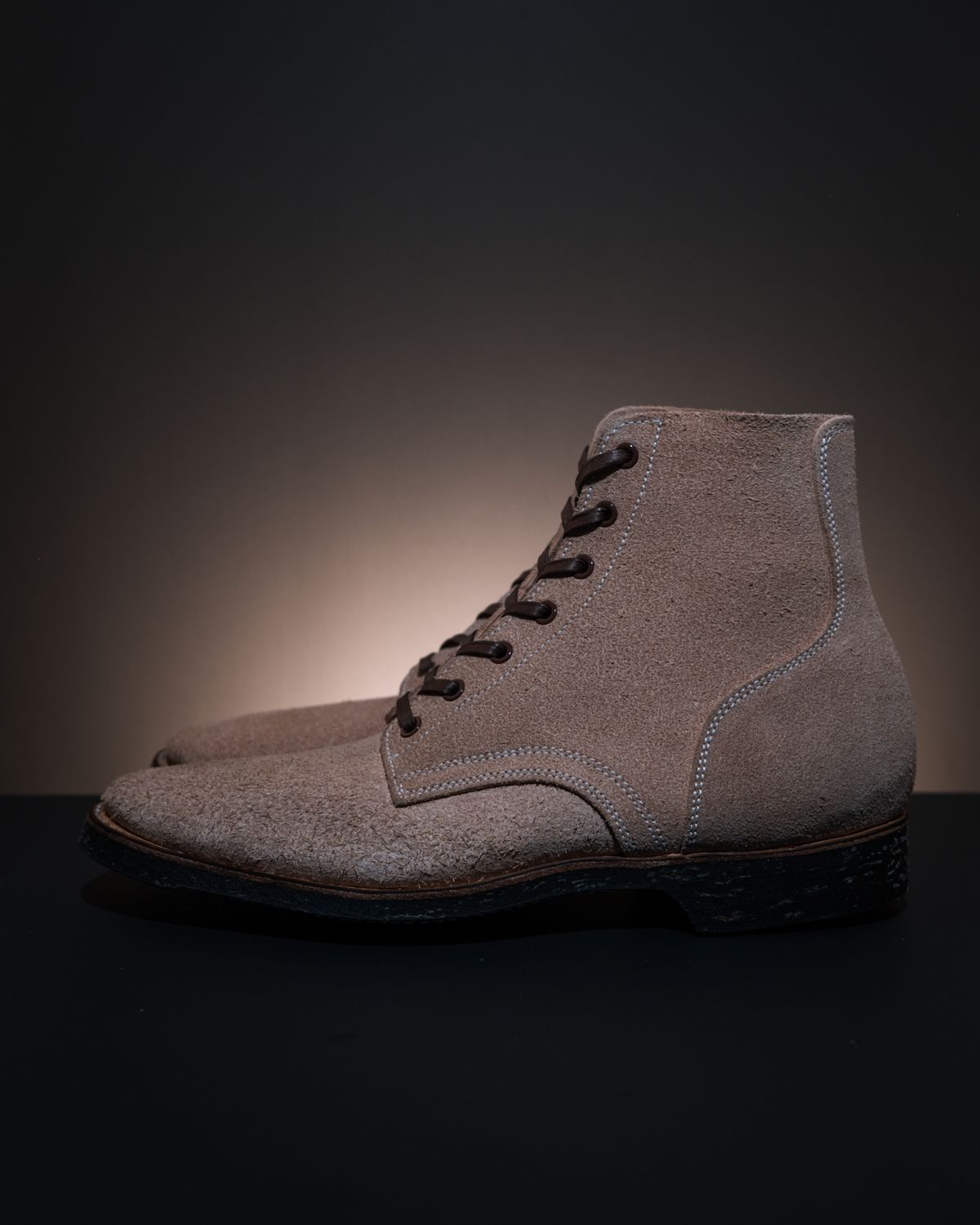 Photo by rawtofaded on October 4, 2022 of the Clinch Yeager Boots in Wickett & Craig Natural Latigo Roughout.