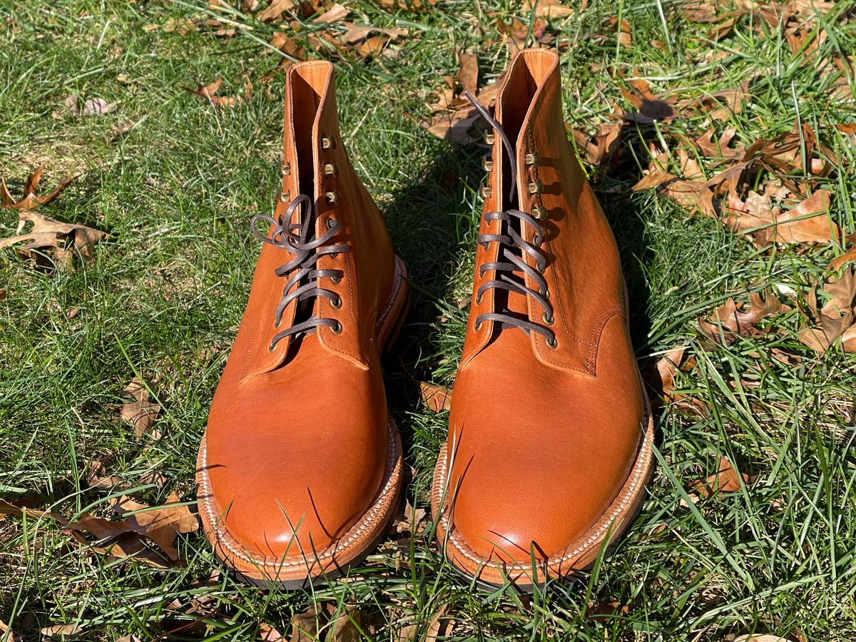Photo by Btins on November 1, 2023 of the Grant Stone Edward Boot in Incas Rust Kangaroo.