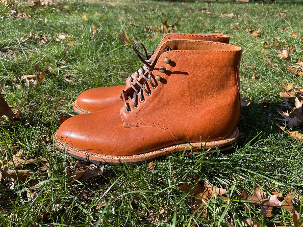 Photo by Btins on November 1, 2023 of the Grant Stone Edward Boot in Incas Rust Kangaroo.