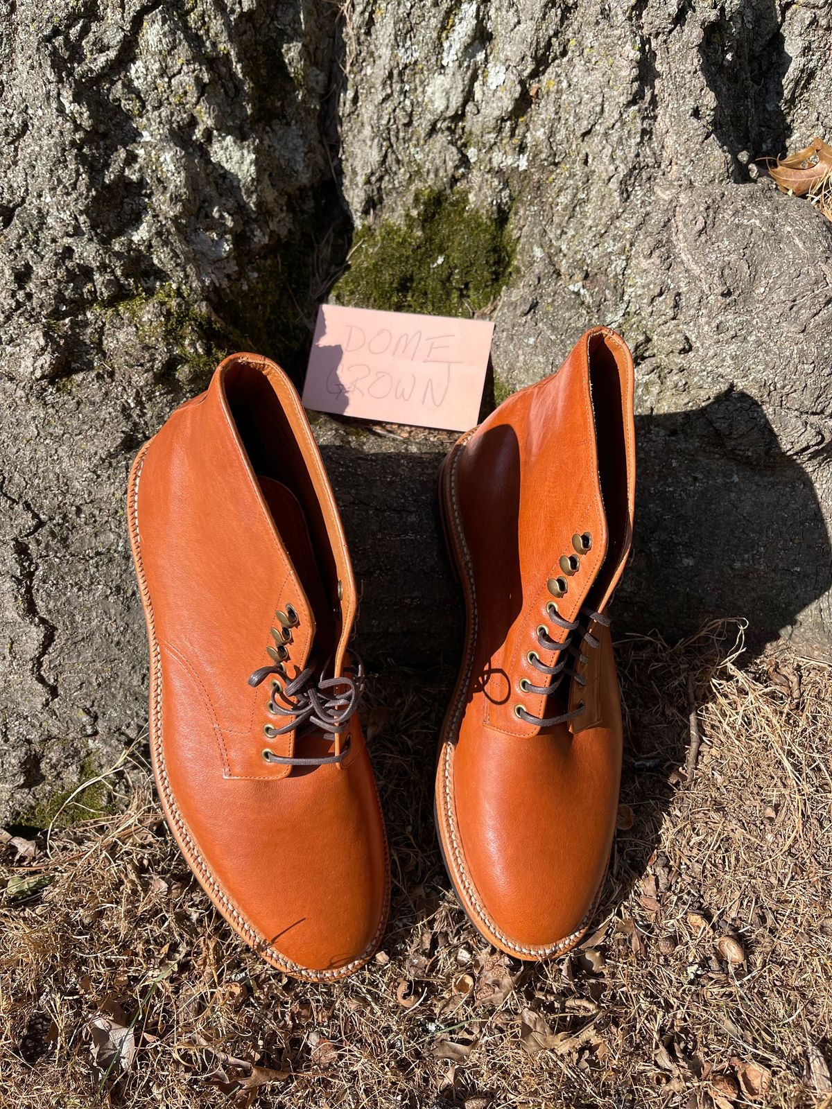 Photo by Btins on November 1, 2023 of the Grant Stone Edward Boot in Incas Rust Kangaroo.