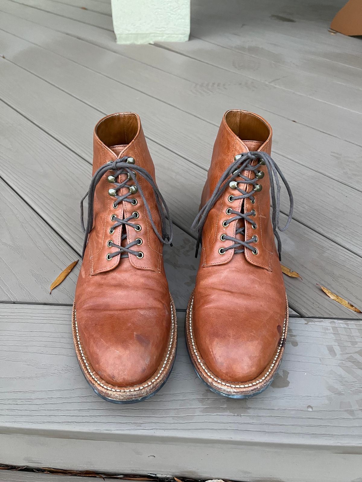 Photo by Btins on December 3, 2023 of the Grant Stone Edward Boot in Incas Rust Kangaroo.