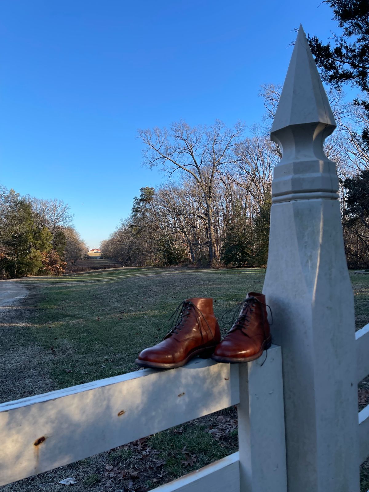 Photo by Btins on February 4, 2024 of the Grant Stone Edward Boot in Incas Rust Kangaroo.
