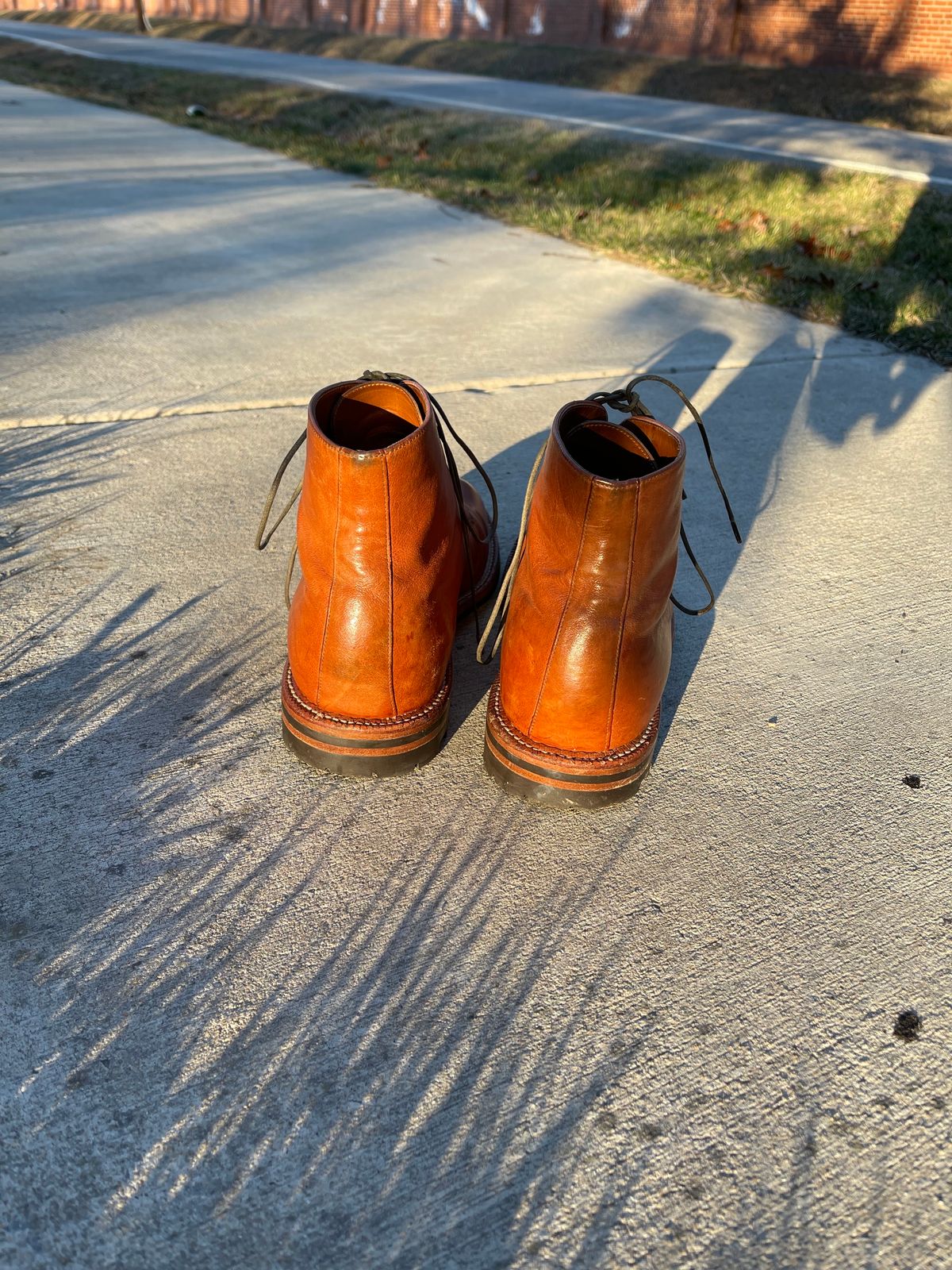 Photo by Btins on February 4, 2024 of the Grant Stone Edward Boot in Incas Rust Kangaroo.