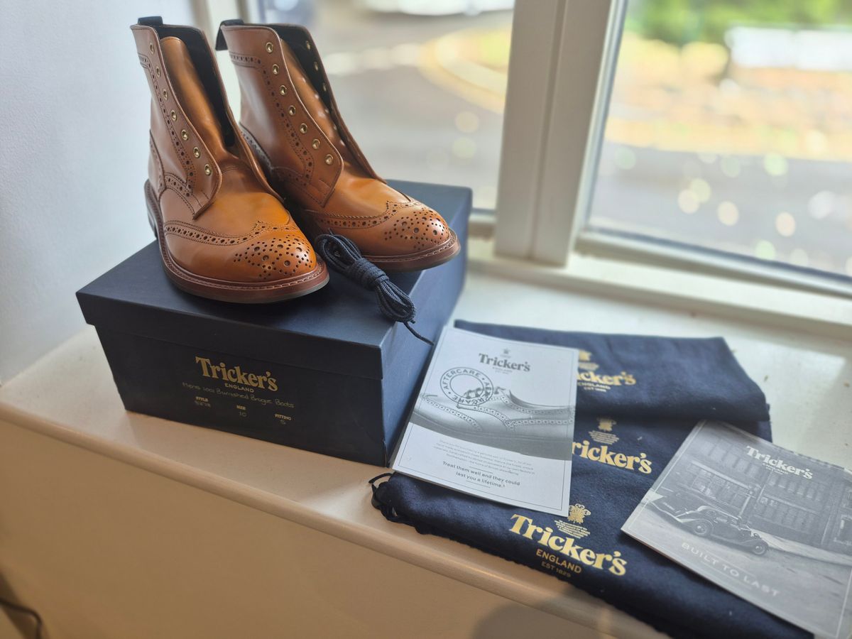 Photo by mvilla on June 3, 2026 of the Tricker's Stow Country Boot in 1001 Burnished Calf.