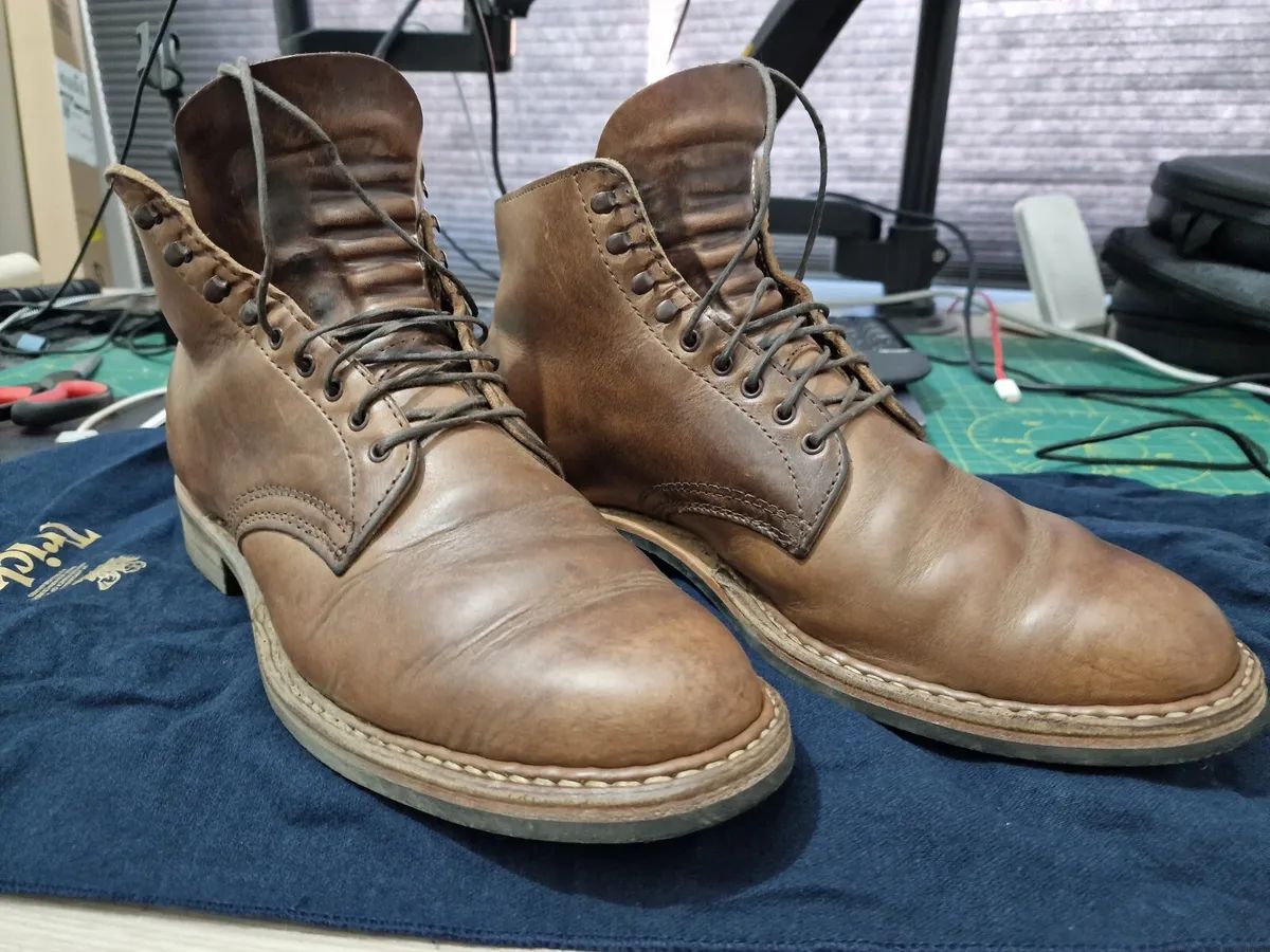 Photo by mvilla on December 3, 2023 of the White's Stevens (Plain Toe) in Horween Natural Chromexcel.