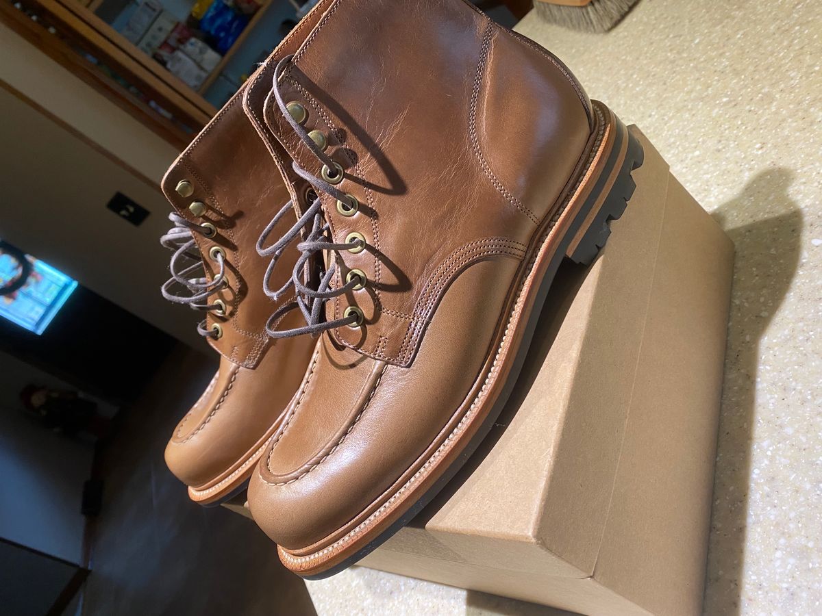 Photo by JCBoots on October 9, 2023 of the Grant Stone Brass Boot in Horween Natural Chromexcel.