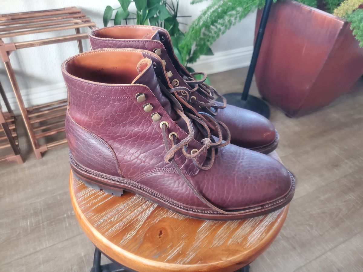 Photo by ma on November 1, 2023 of the Grant Stone Diesel Boot in Seidel Walnut Bison.