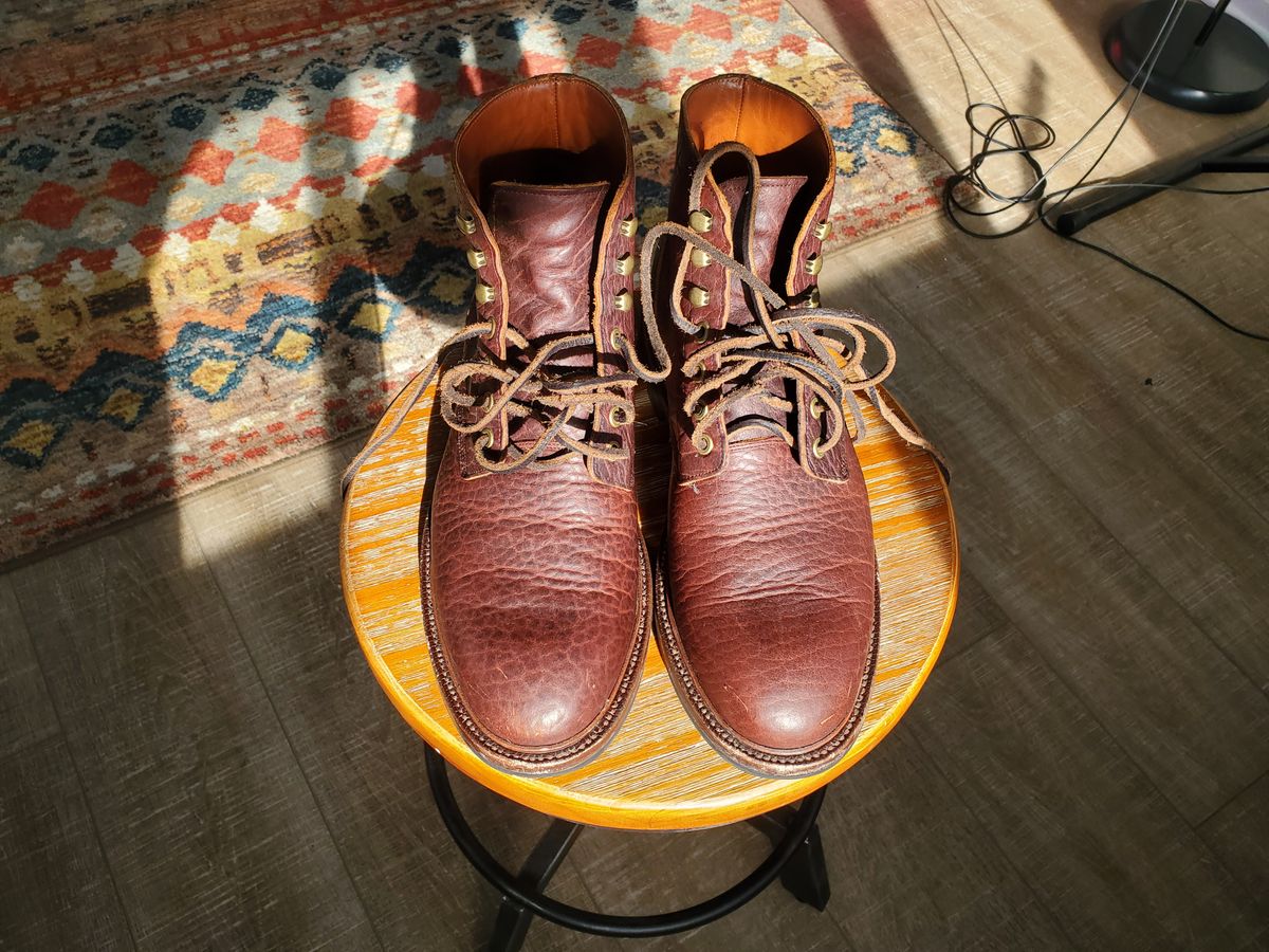 Photo by ma on December 3, 2023 of the Grant Stone Diesel Boot in Seidel Walnut Bison.