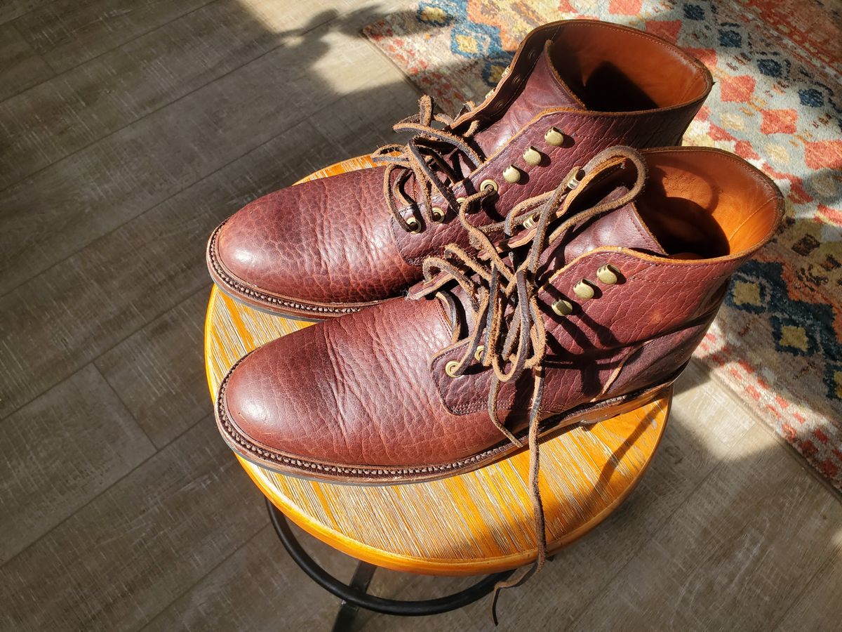 Photo by ma on December 3, 2023 of the Grant Stone Diesel Boot in Seidel Walnut Bison.