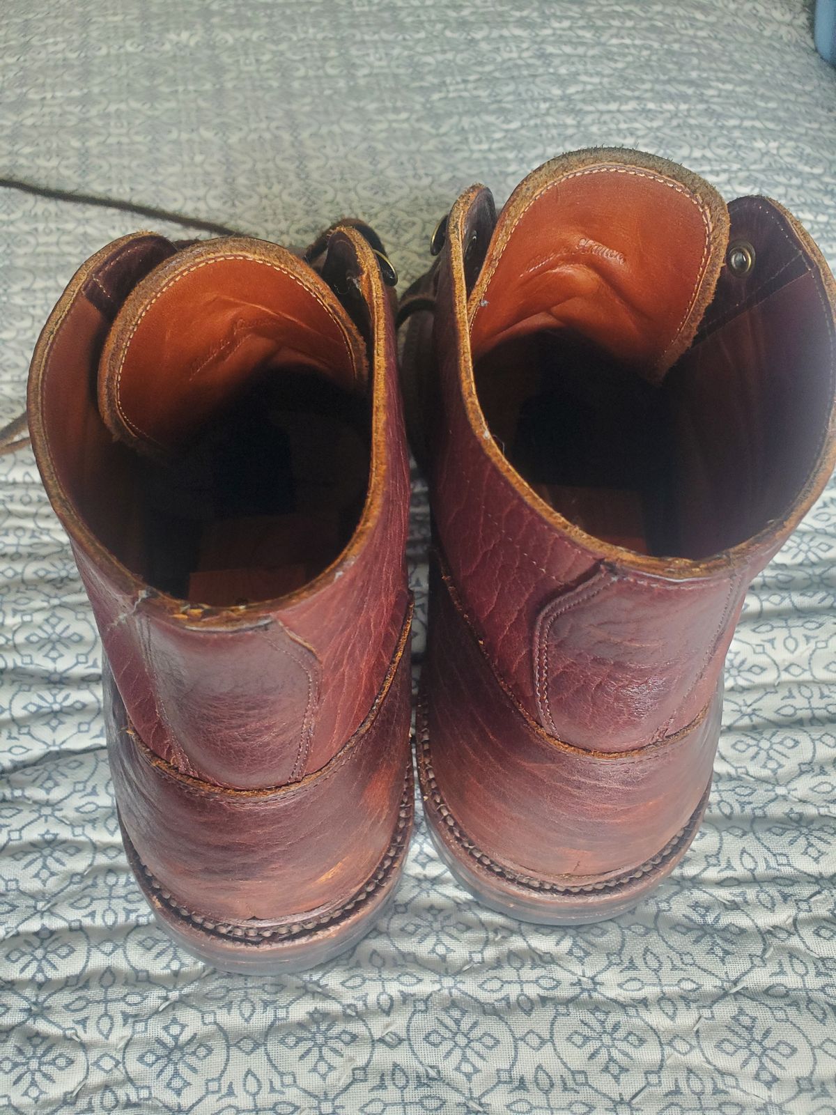 Photo by ma on February 3, 2024 of the Grant Stone Diesel Boot in Seidel Walnut Bison.