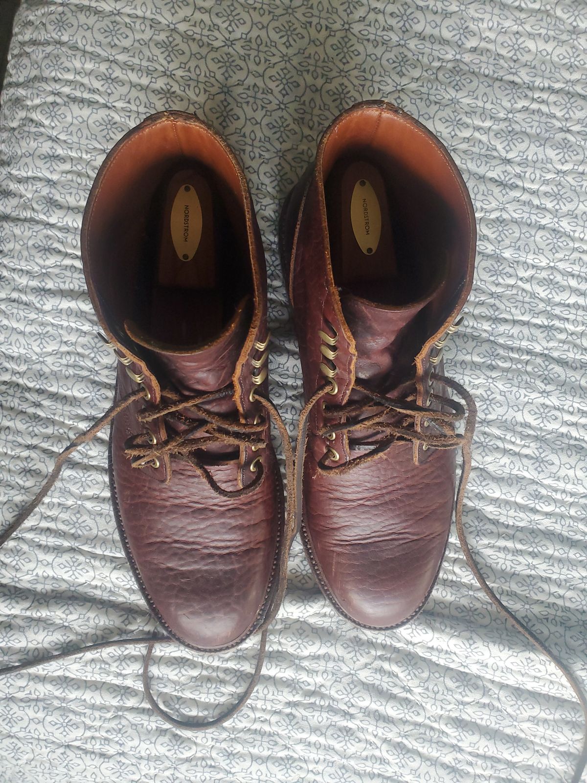 Photo by ma on February 3, 2024 of the Grant Stone Diesel Boot in Seidel Walnut Bison.
