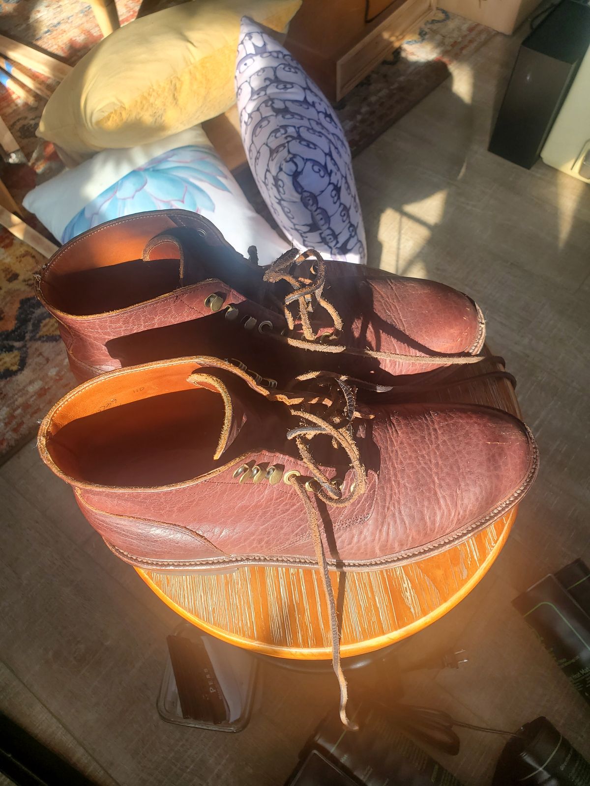Photo by ma on March 4, 2024 of the Grant Stone Diesel Boot in Seidel Walnut Bison.