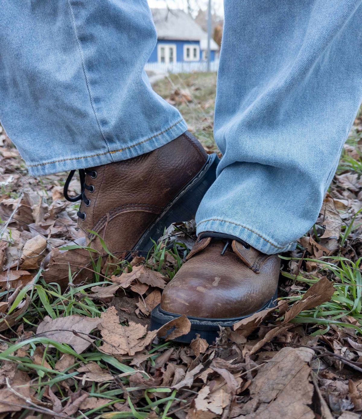 Photo by sadcat1991 on February 6, 2024 of the Solovair 8 Eye Derby Boot in Gaucho Brown Grain.