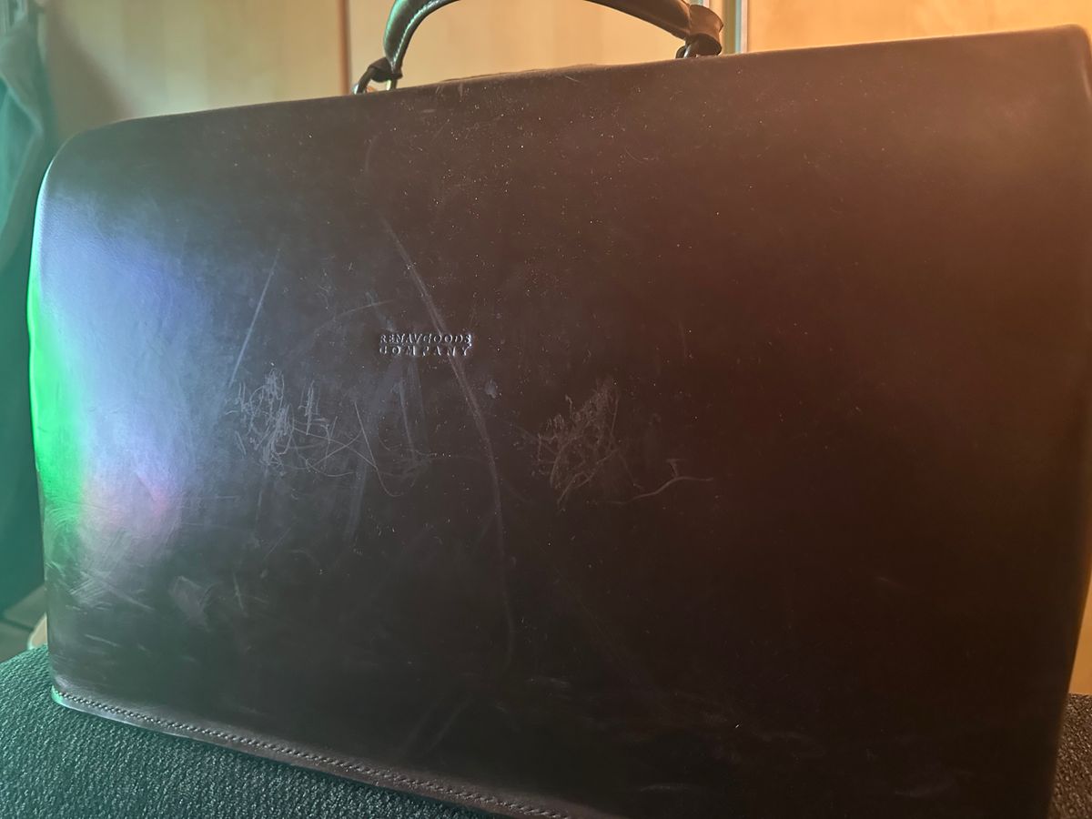 Photo by martining on February 5, 2026 of the Renav BRC - 01 in Redbrown Indonesian Cowhide.