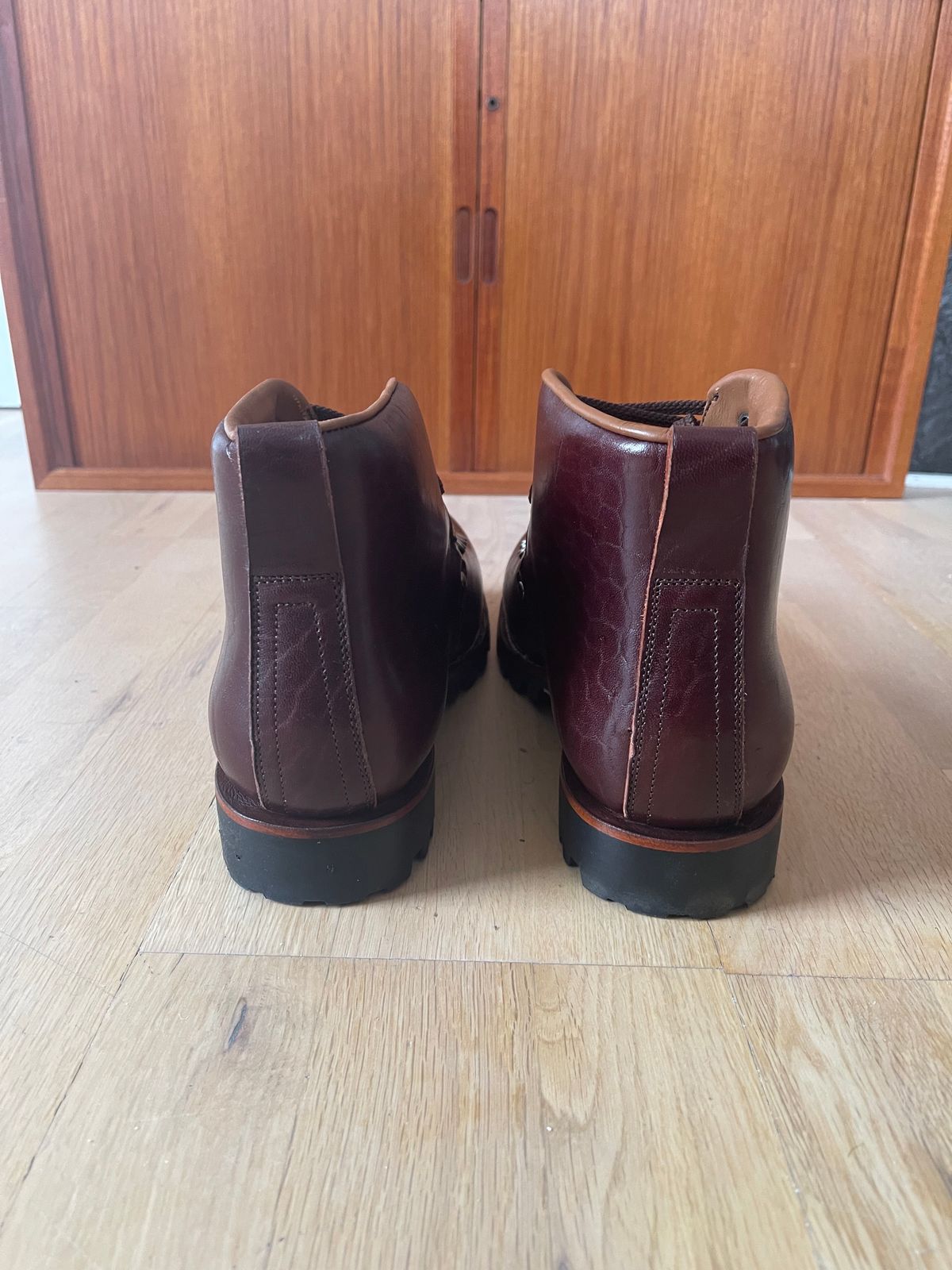 Photo by martining on October 1, 2023 of the Renav HKB - 2415 in Shinki Burgundy Oiled Horsebutt.