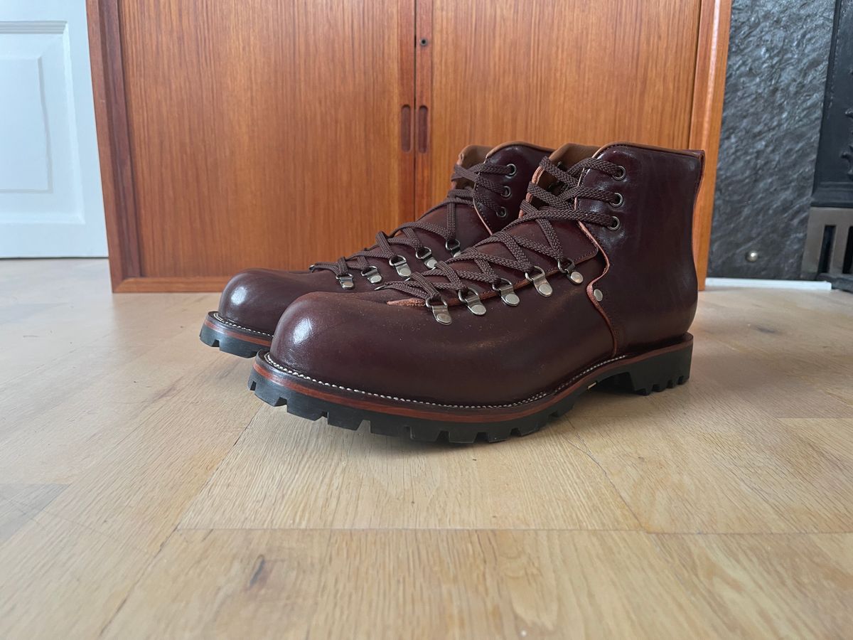 Photo by martining on October 1, 2023 of the Renav HKB - 2415 in Shinki Burgundy Oiled Horsebutt.