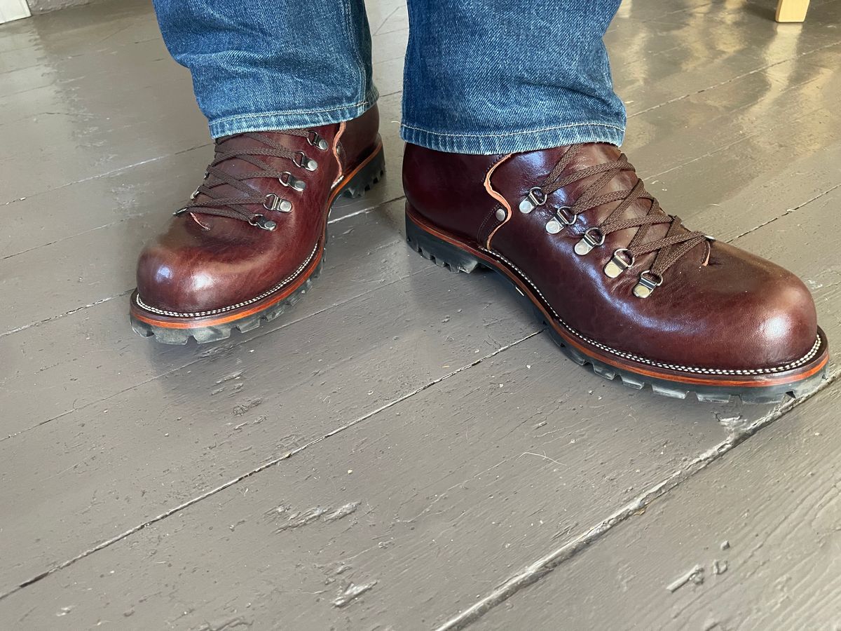 Photo by martining on October 3, 2023 of the Renav HKB - 2415 in Shinki Burgundy Oiled Horsebutt.