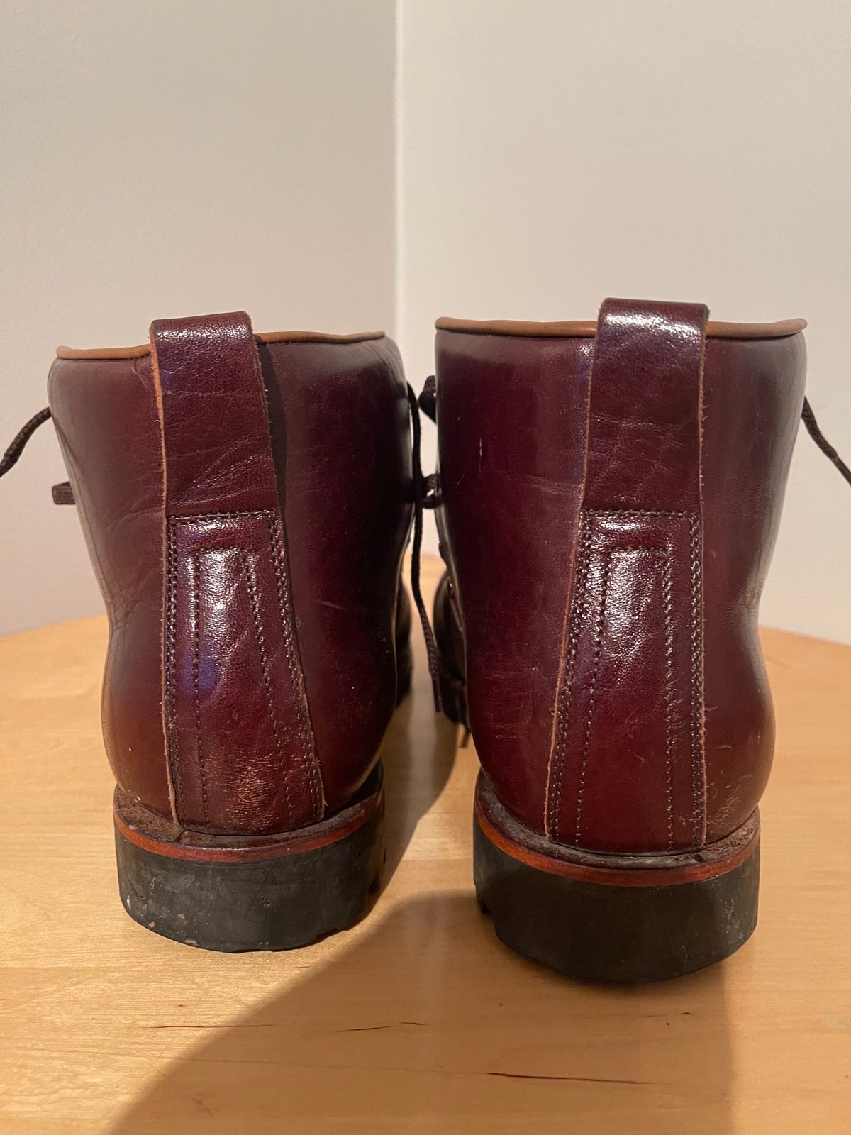 Photo by martining on November 5, 2023 of the Renav HKB - 2415 in Shinki Burgundy Oiled Horsebutt.