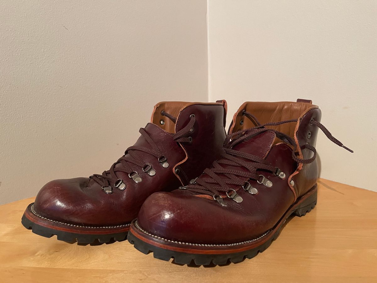 Photo by martining on November 5, 2023 of the Renav HKB - 2415 in Shinki Burgundy Oiled Horsebutt.