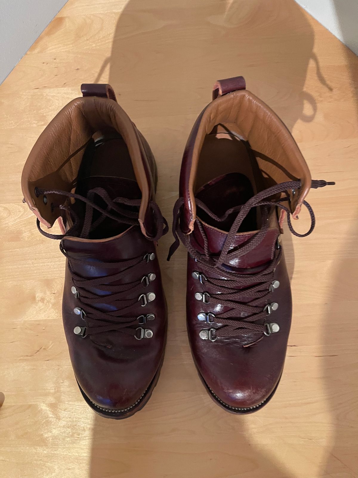 Photo by martining on November 5, 2023 of the Renav HKB - 2415 in Shinki Burgundy Oiled Horsebutt.
