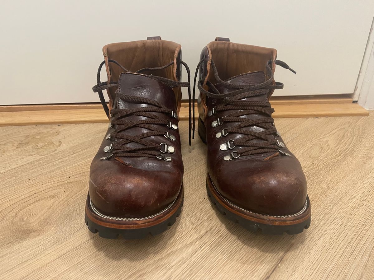Photo by martining on December 5, 2023 of the Renav HKB - 2415 in Shinki Burgundy Oiled Horsebutt.