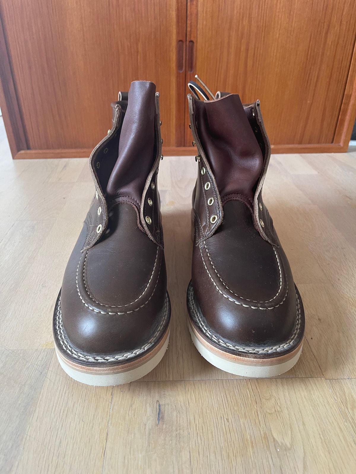 Photo by martining on October 1, 2023 of the Nicks Moc Toe in Horween Dark Olive Chromexcel.