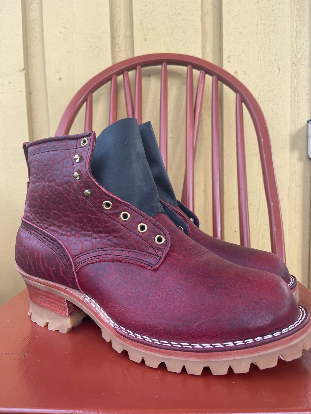 Photo by martining on October 1, 2024 of the Nicks MTO in Law Tanning Oxblood Smooth Shruken Bison.