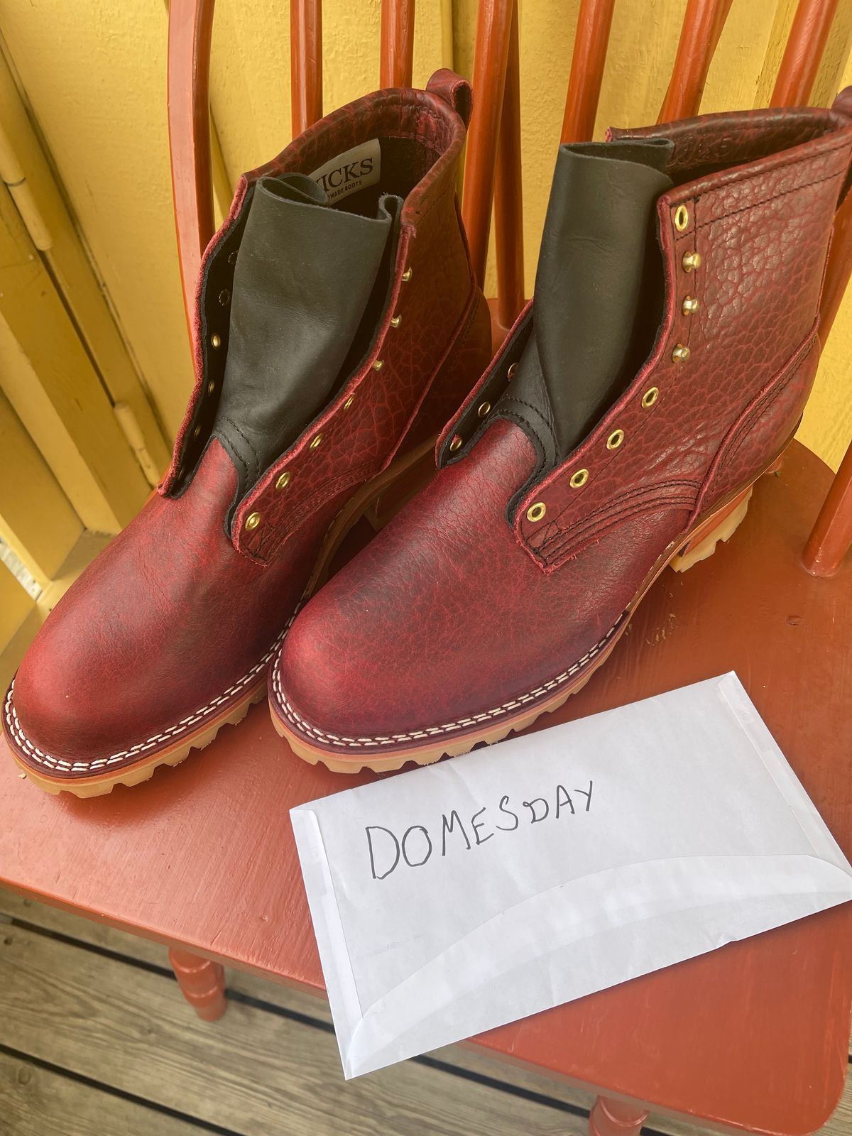 Photo by martining on October 1, 2024 of the Nicks MTO in Law Tanning Oxblood Smooth Shruken Bison.