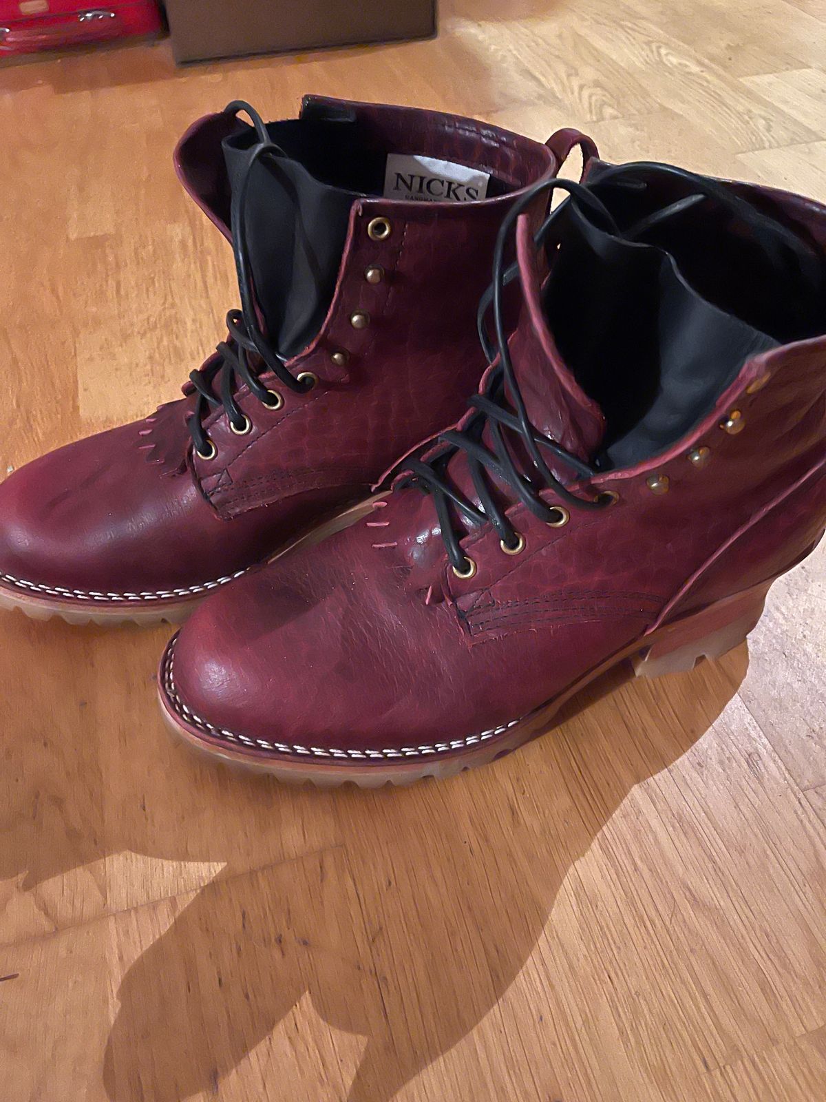 Photo by martining on November 6, 2024 of the Nicks MTO in Law Tanning Oxblood Smooth Shruken Bison.