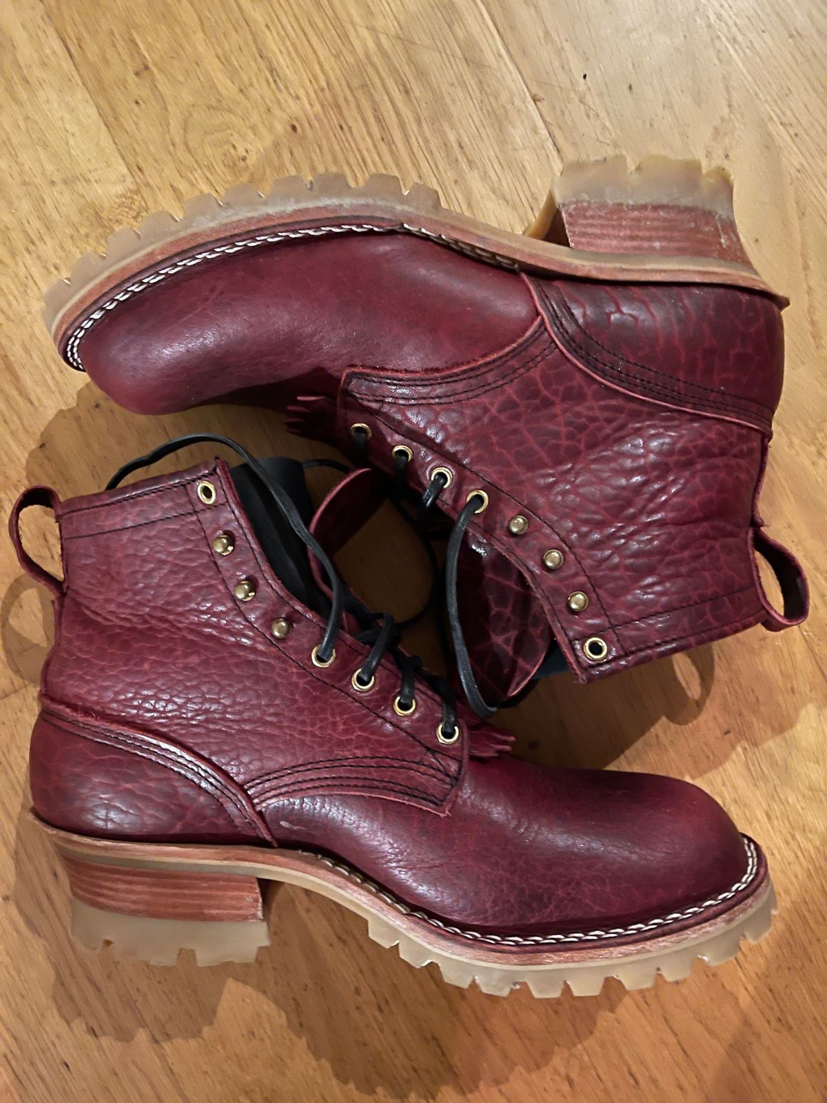 Photo by martining on November 6, 2024 of the Nicks MTO in Law Tanning Oxblood Smooth Shruken Bison.