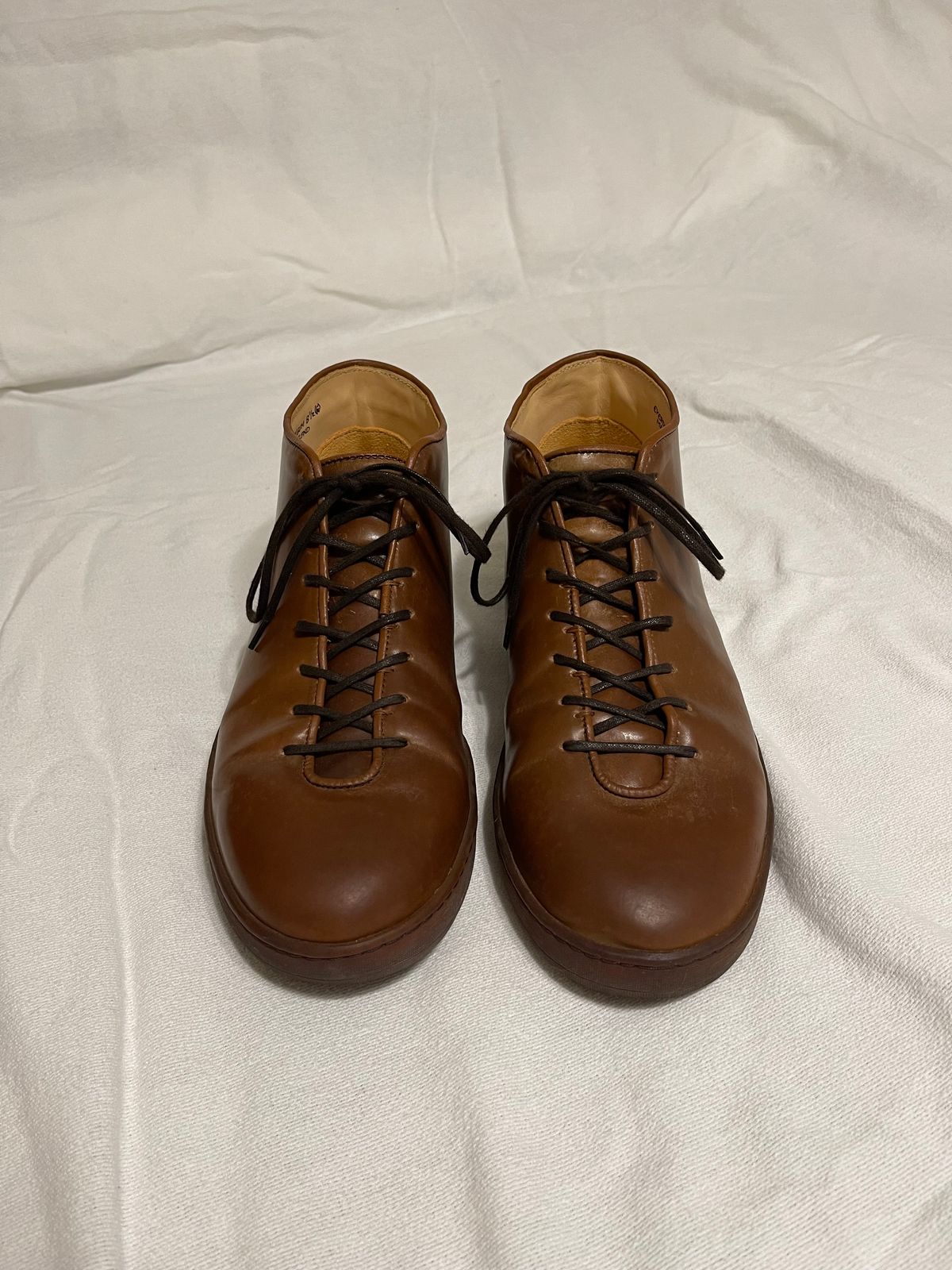 Photo by c.w.hogan on November 4, 2023 of the Crown Northampton Everdon in Horween Bourbon Shell Cordovan.
