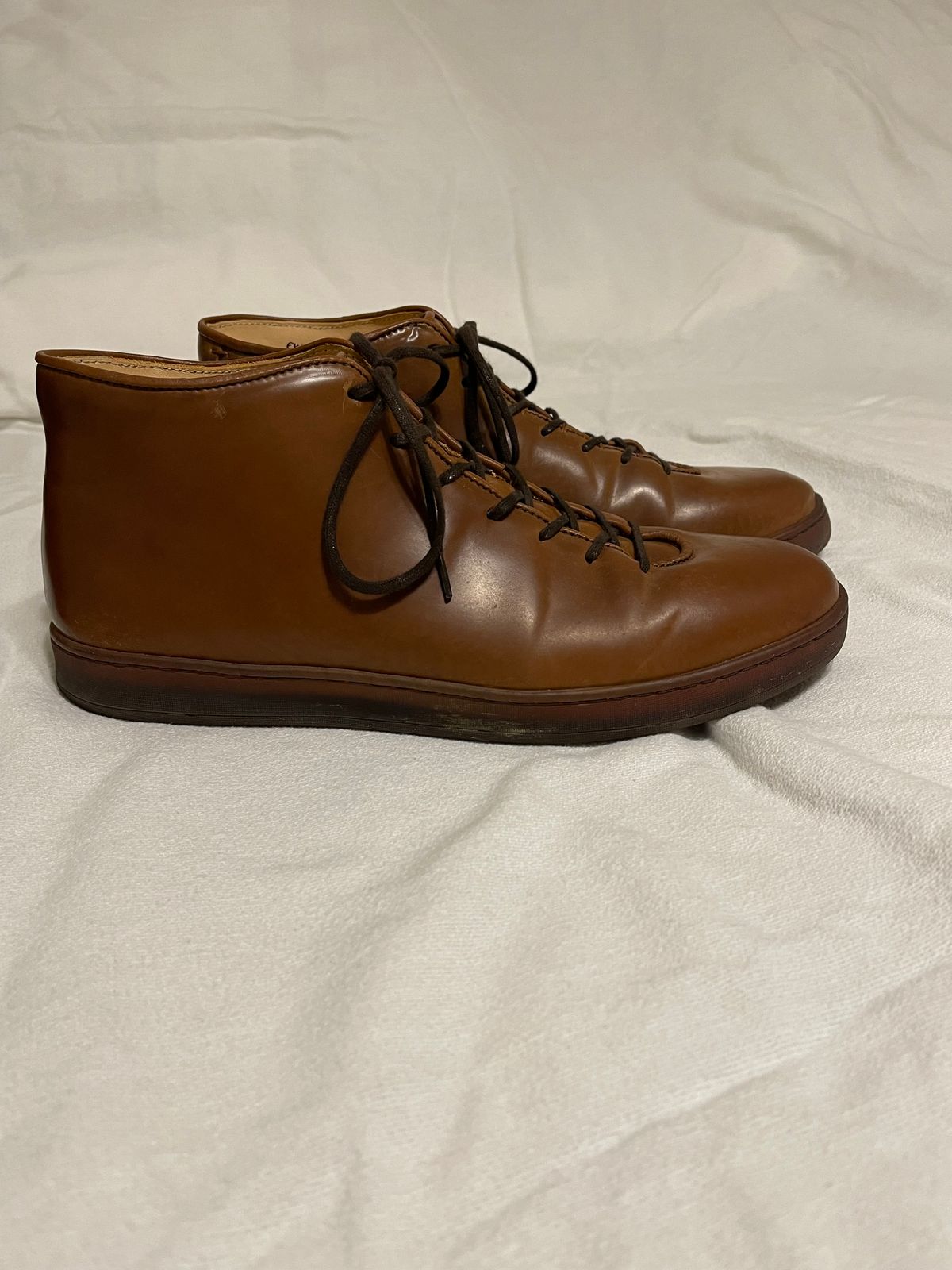 Photo by c.w.hogan on November 4, 2023 of the Crown Northampton Everdon in Horween Bourbon Shell Cordovan.