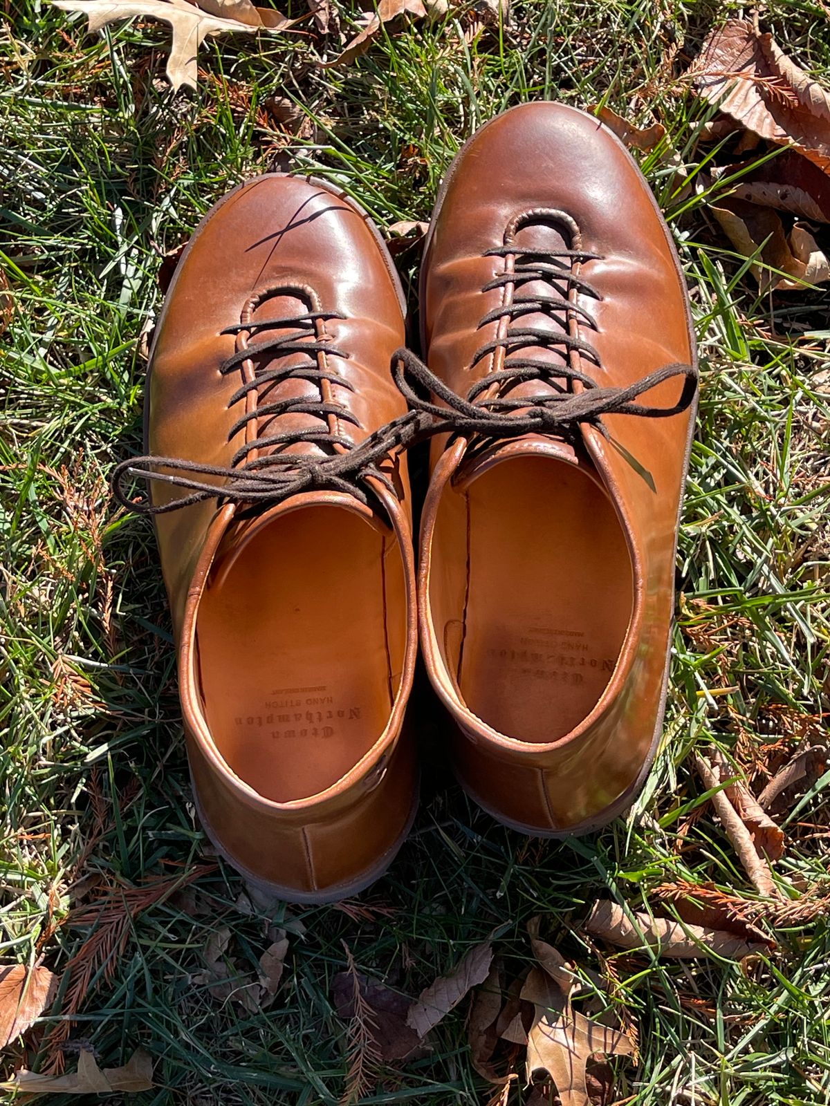 Photo by c.w.hogan on December 3, 2023 of the Crown Northampton Everdon in Horween Bourbon Shell Cordovan.